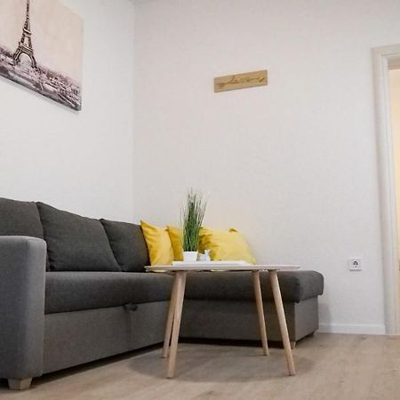 Peaceful & Sunny Apartments Трогір Екстер'єр фото